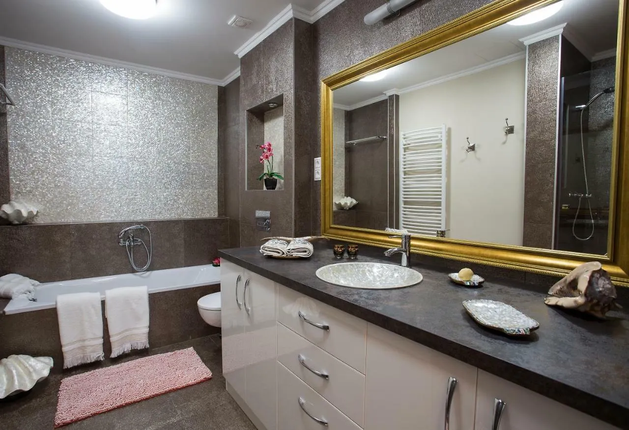 Paprika Deluxe Apartments Budapest 0*,