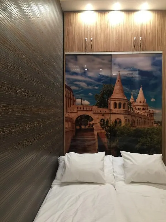 Paprika Deluxe Apartments Budapest 0*,